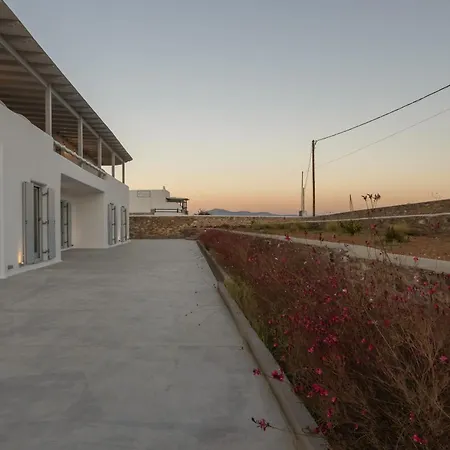 Paros Melodia