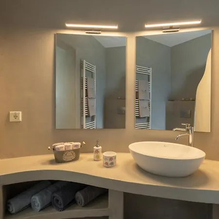 בית נופש Paros Melodia *