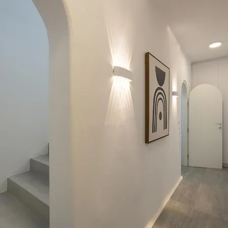 Paros Melodia * לוגאראס