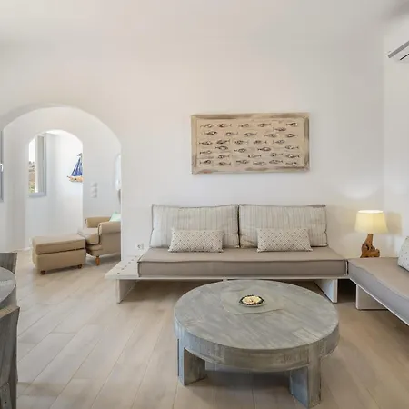 בית נופש Paros Melodia לוגאראס