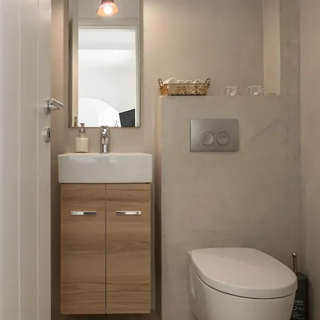 Paros Melodia לוגאראס