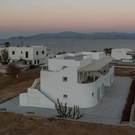 בית נופש Paros Melodia