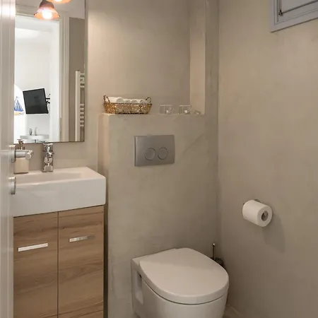 Paros Melodia * לוגאראס