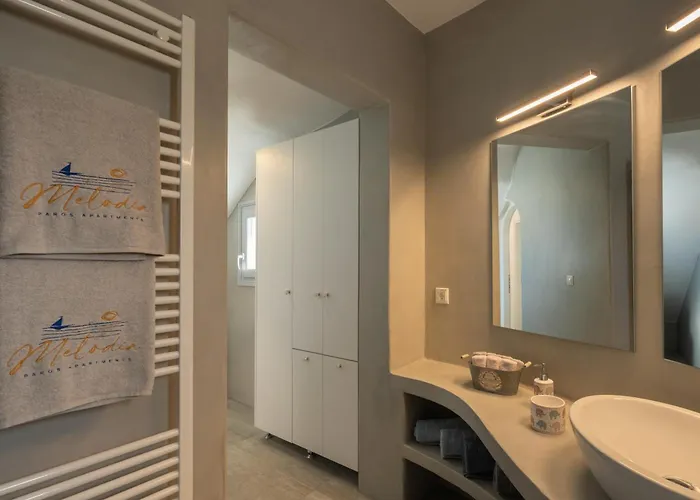 Paros Melodia Сasa de vacaciones Logaras